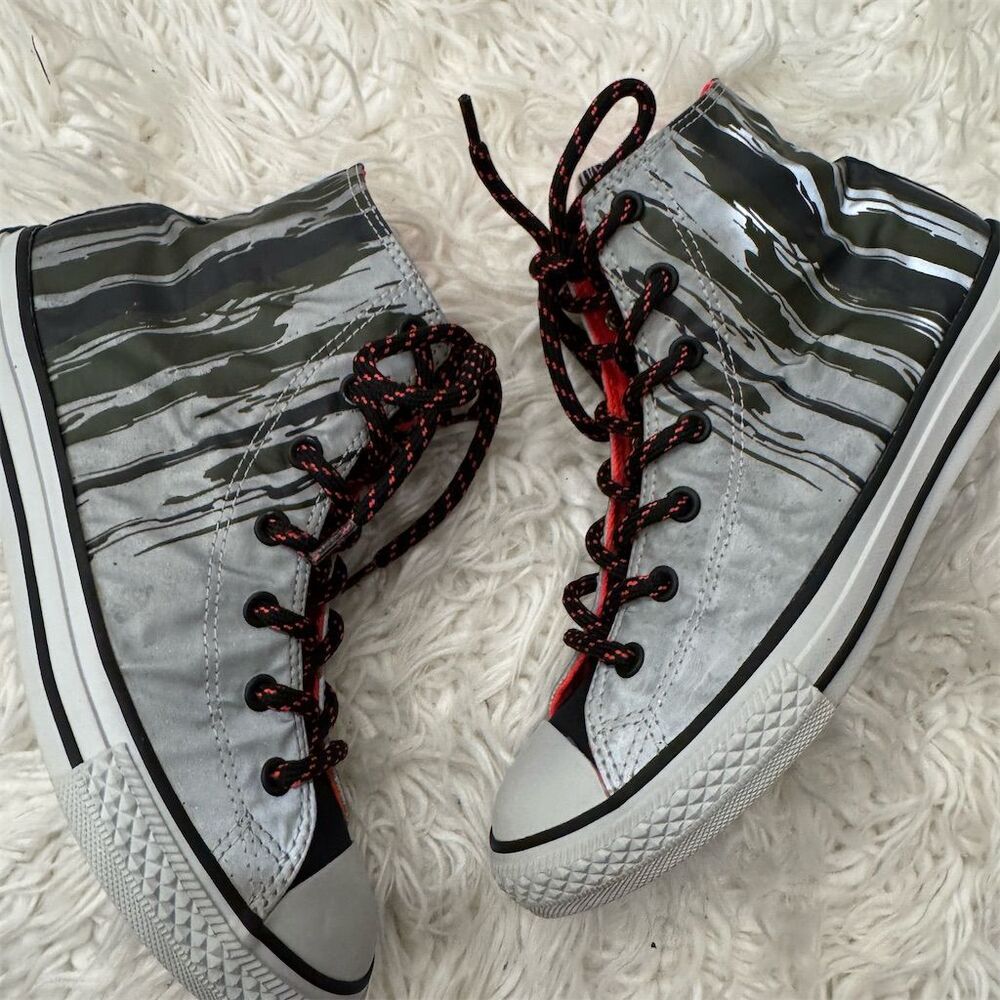 Converse All Star Chuck Taylor High Top Sneakers Unique Gray Size 4.5 Boy Unisex